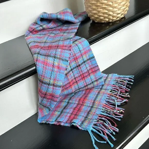 Cashmere Feel brand plaid acrylic Scarf like new wrap warm soft - Picture 1 of 4